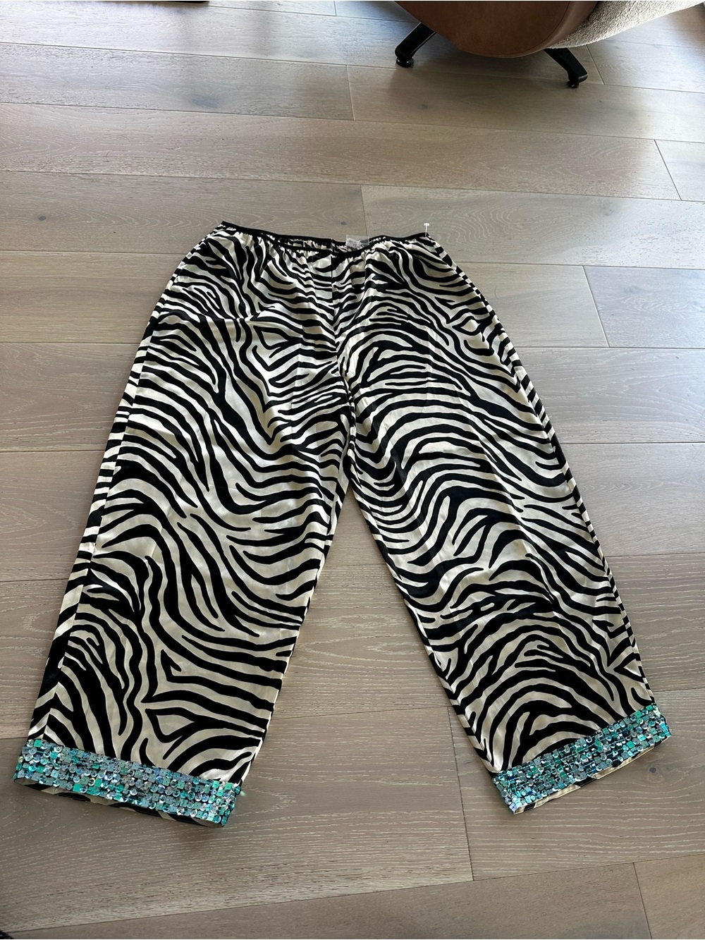 New Y2K vintage Victoria secret Xl silky zebra sequin stripe pj pants